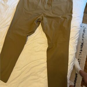 Lululemon Men’s ABC Classic-Fit 5 Pocket Warpstreme Pant 38Wx32L